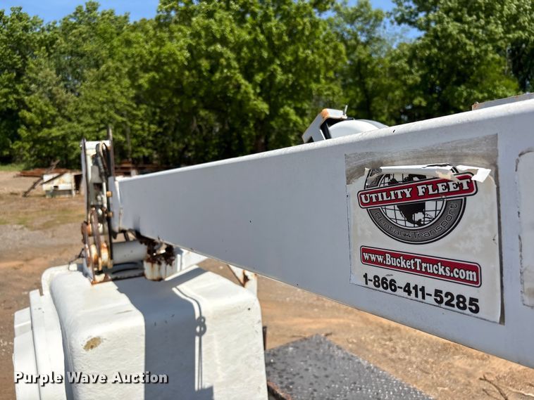 image for item EV2922 2006 Ford F450 Super Duty bucket truck