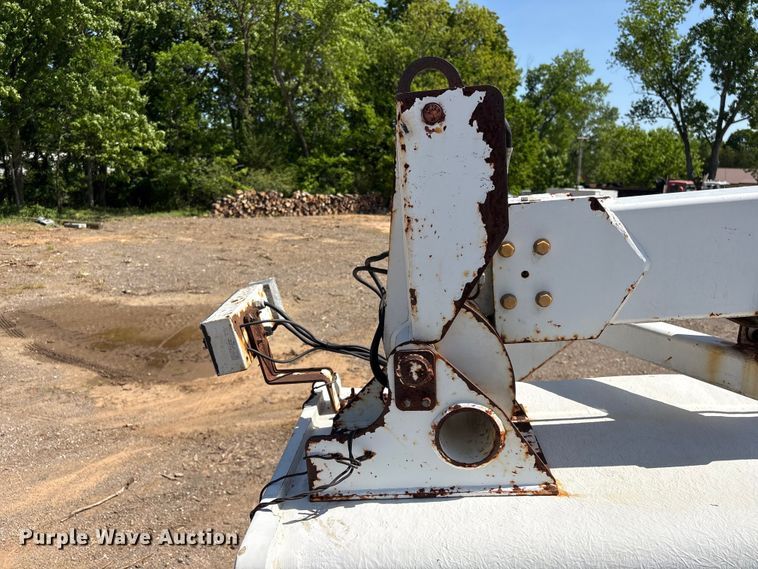 image for item EV2922 2006 Ford F450 Super Duty bucket truck