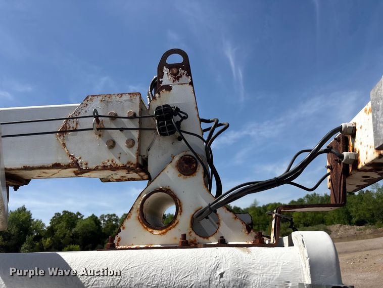 image for item EV2922 2006 Ford F450 Super Duty bucket truck