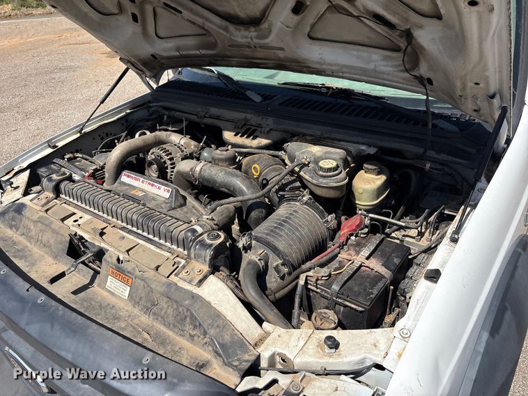 image for item EV2922 2006 Ford F450 Super Duty bucket truck