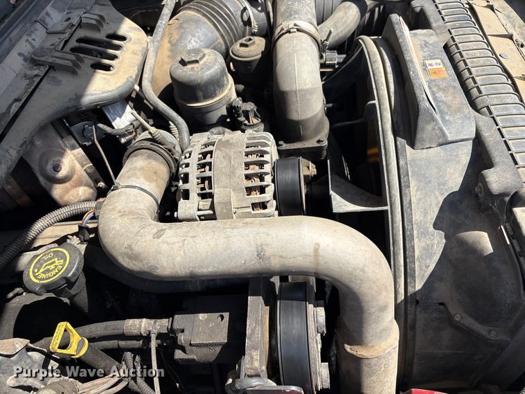 image for item EV2922 2006 Ford F450 Super Duty bucket truck