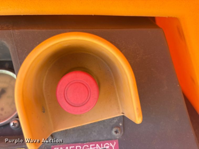 image for item EV2923 2015 Atlas Copco XAS 185 air compressor