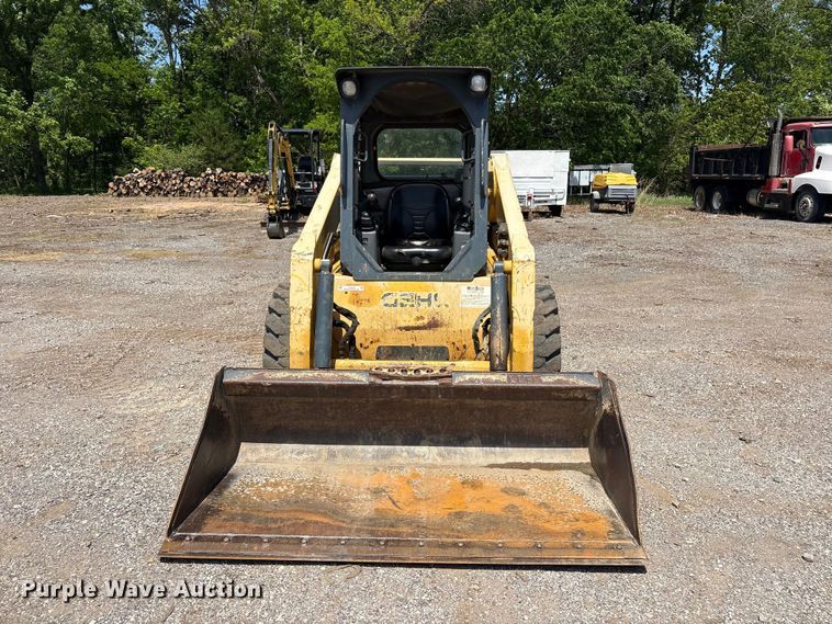 image for item EV2926 2012 Gehl V270 skid steer loader