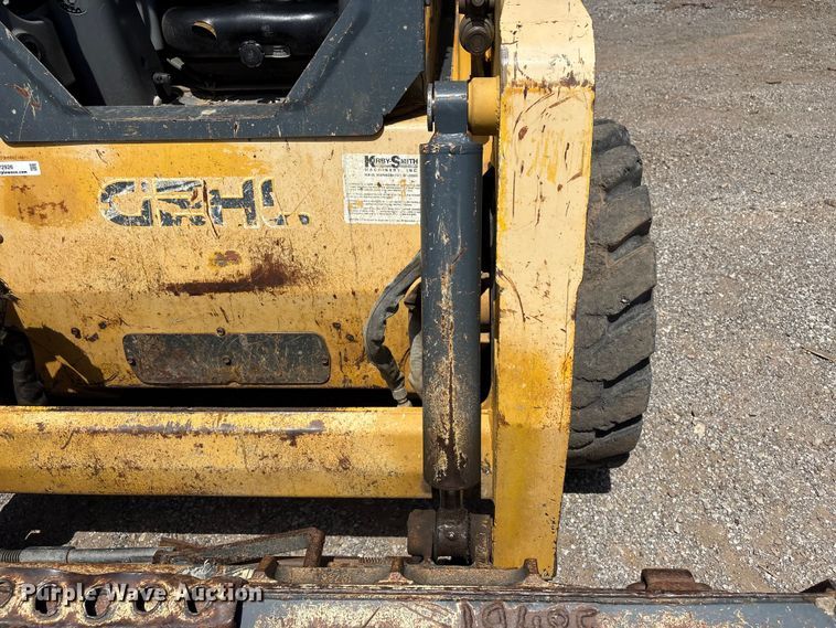image for item EV2926 2012 Gehl V270 skid steer loader