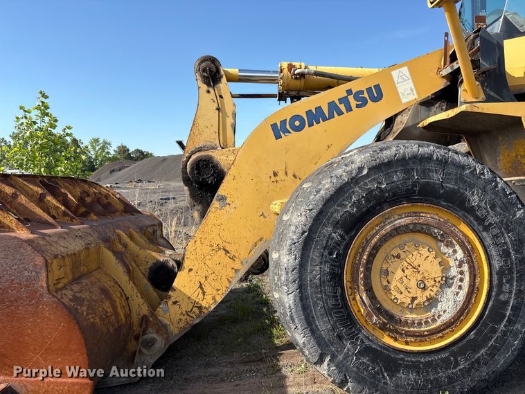 image for item EV2927 2006 Komatsu WA600-6 wheel loader