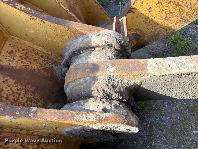 image for item EV2927 2006 Komatsu WA600-6 wheel loader