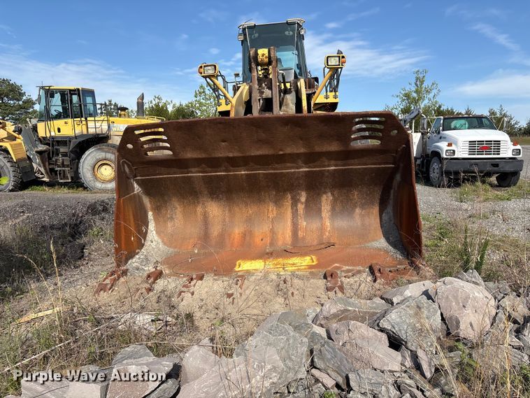 image for item EV2927 2006 Komatsu WA600-6 wheel loader