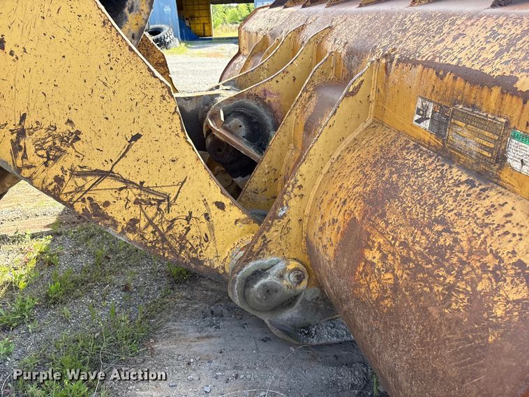 image for item EV2927 2006 Komatsu WA600-6 wheel loader