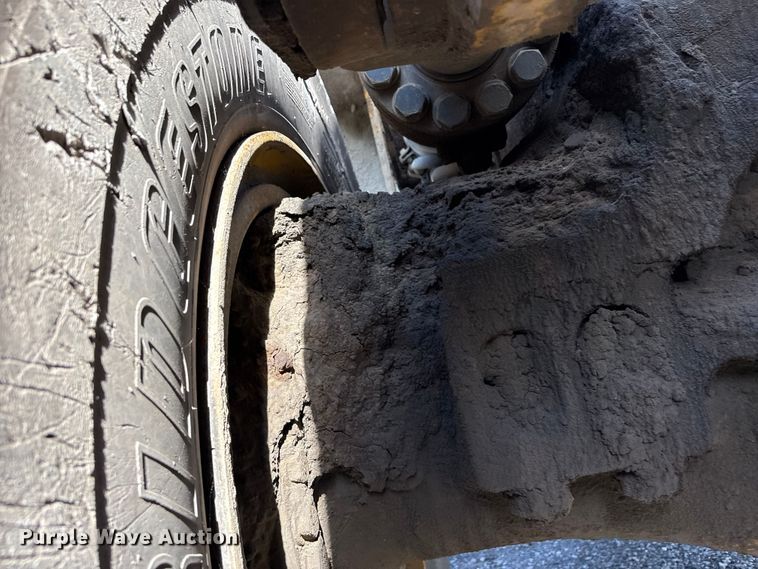 image for item EV2927 2006 Komatsu WA600-6 wheel loader