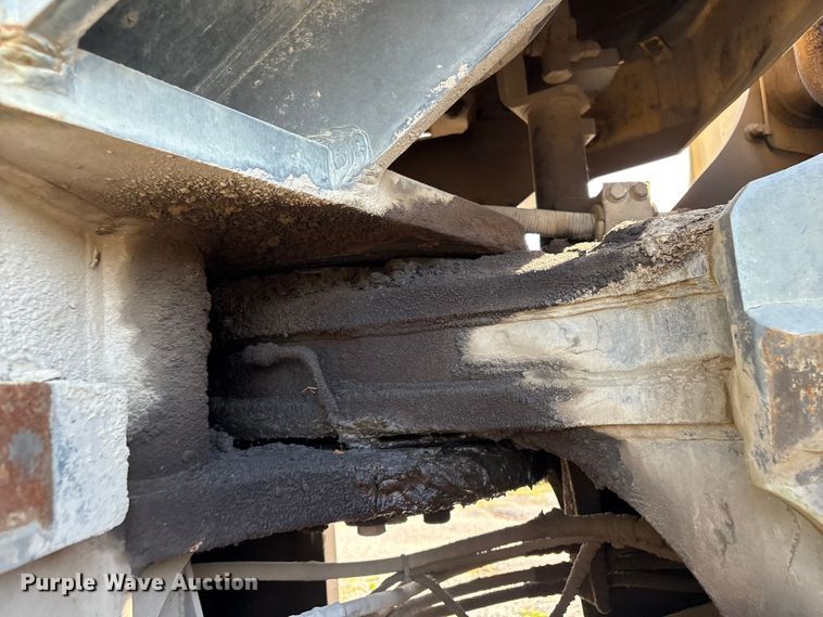 image for item EV2927 2006 Komatsu WA600-6 wheel loader