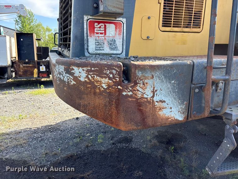 image for item EV2927 2006 Komatsu WA600-6 wheel loader