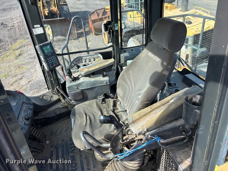 image for item EV2927 2006 Komatsu WA600-6 wheel loader