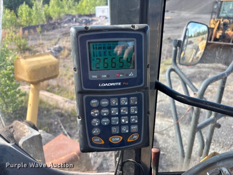 image for item EV2927 2006 Komatsu WA600-6 wheel loader