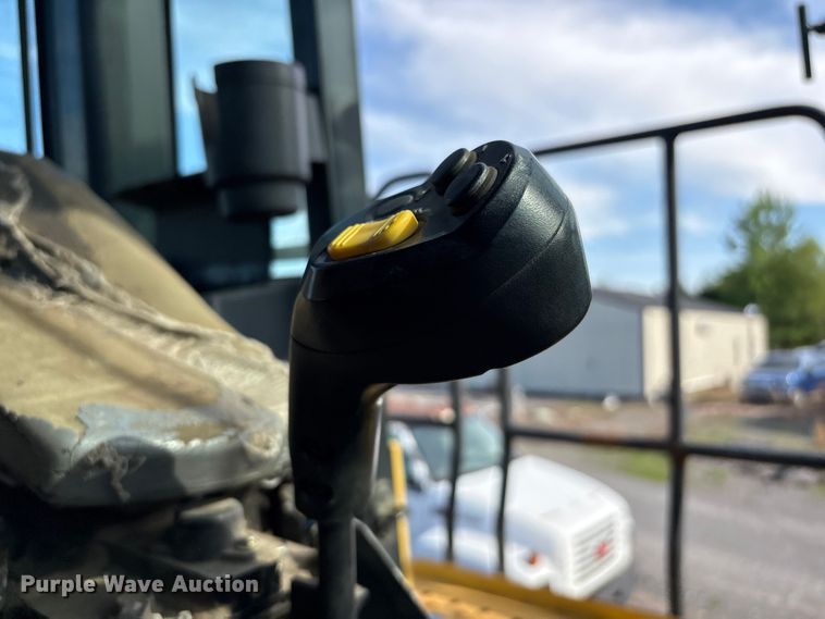 image for item EV2927 2006 Komatsu WA600-6 wheel loader