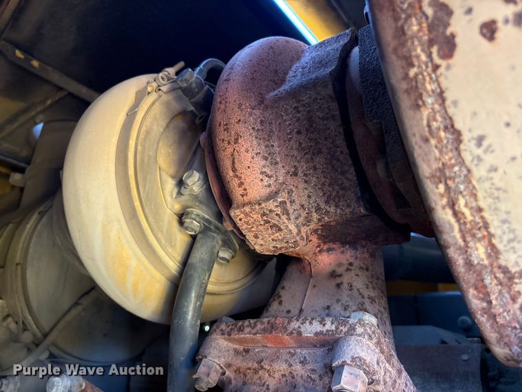image for item EV2927 2006 Komatsu WA600-6 wheel loader