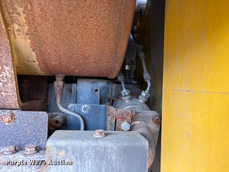 image for item EV2927 2006 Komatsu WA600-6 wheel loader