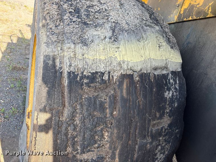 image for item EV2927 2006 Komatsu WA600-6 wheel loader