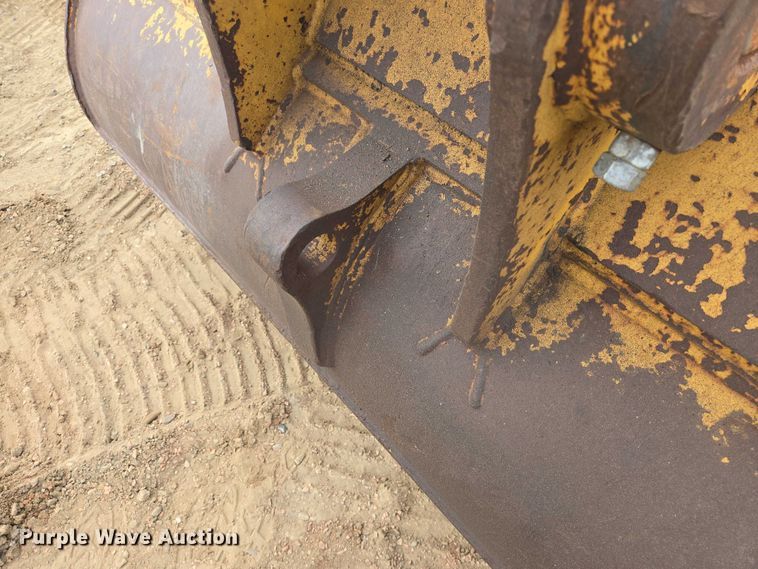 image for item EV5782 Caterpillar excavator bucket