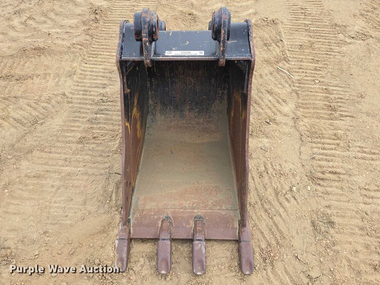 image for item EV5786 Caterpillar excavator bucket
