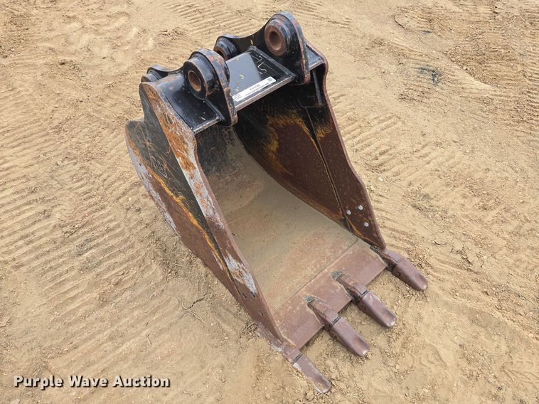 image for item EV5786 Caterpillar excavator bucket