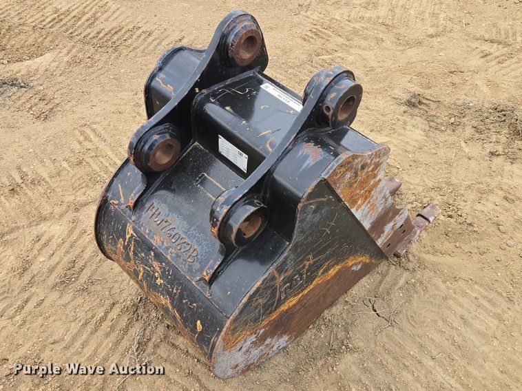 image for item EV5786 Caterpillar excavator bucket