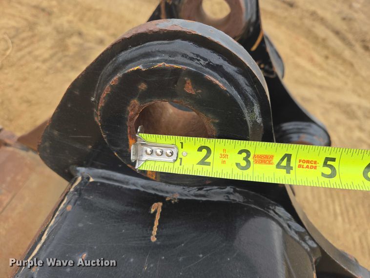 image for item EV5786 Caterpillar excavator bucket