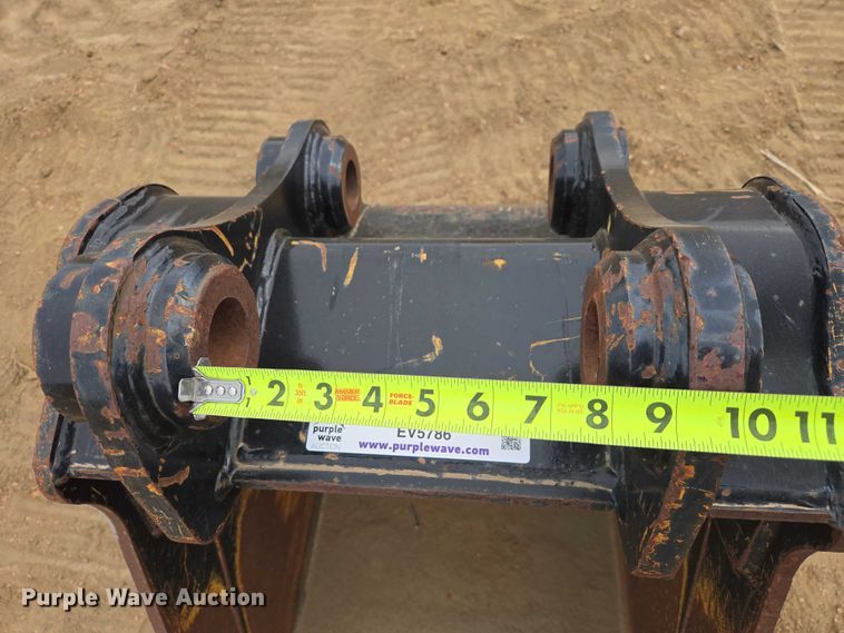 image for item EV5786 Caterpillar excavator bucket