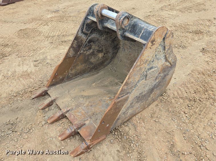 image for item EV5787 Caterpillar excavator bucket