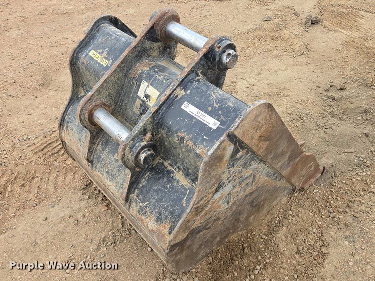 image for item EV5787 Caterpillar excavator bucket