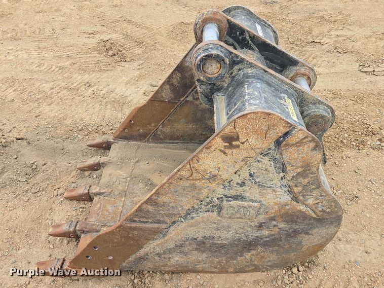 image for item EV5787 Caterpillar excavator bucket