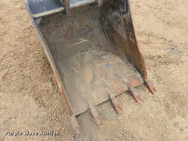 image for item EV5787 Caterpillar excavator bucket
