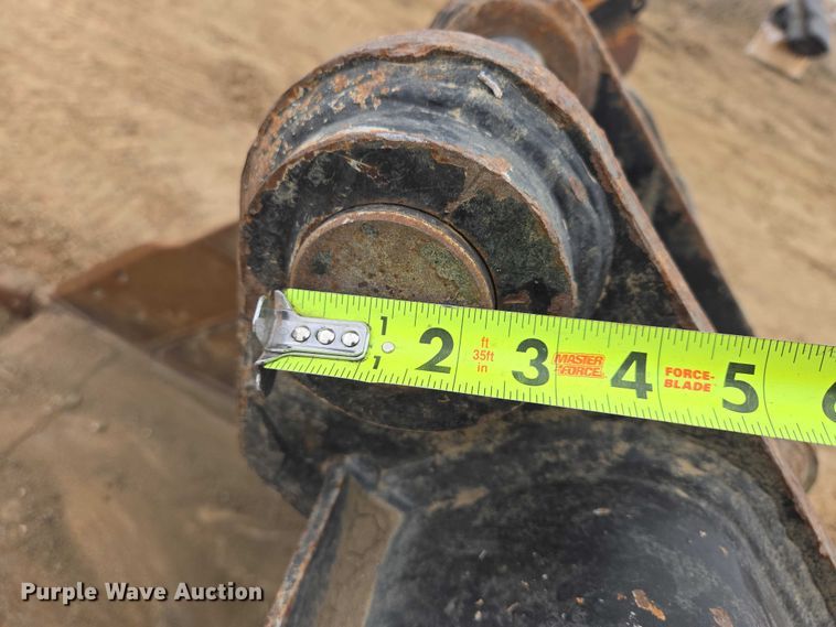 image for item EV5787 Caterpillar excavator bucket