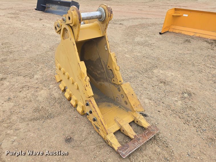 image for item EV5788 Bedrock EB320BSD excavator bucket