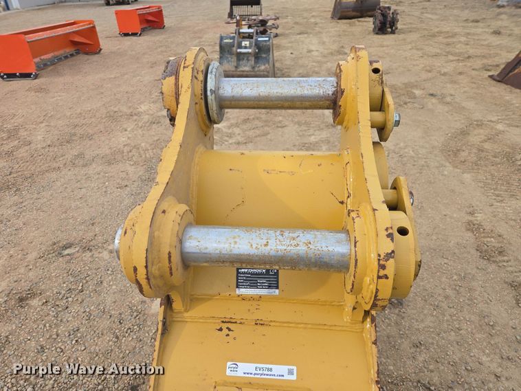 image for item EV5788 Bedrock EB320BSD excavator bucket