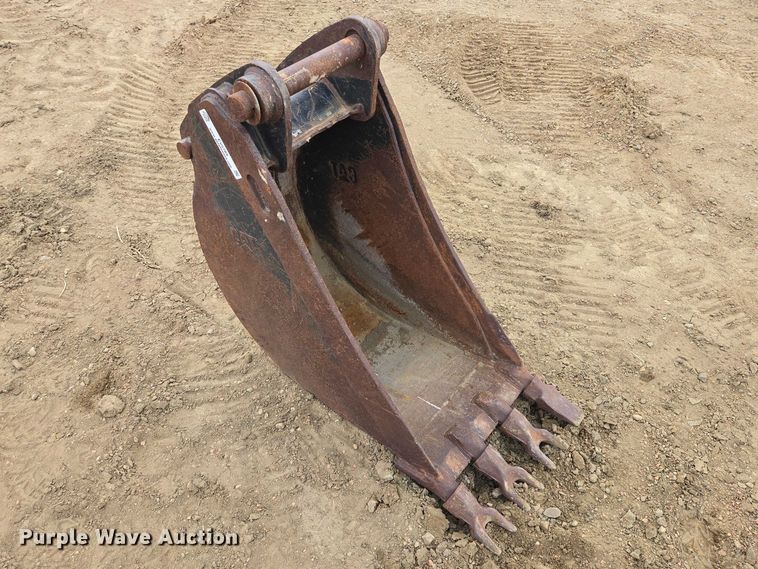 image for item EV5789 Caterpillar excavator bucket