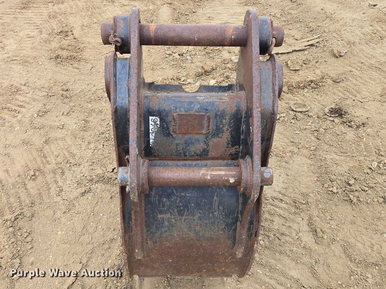 image for item EV5789 Caterpillar excavator bucket