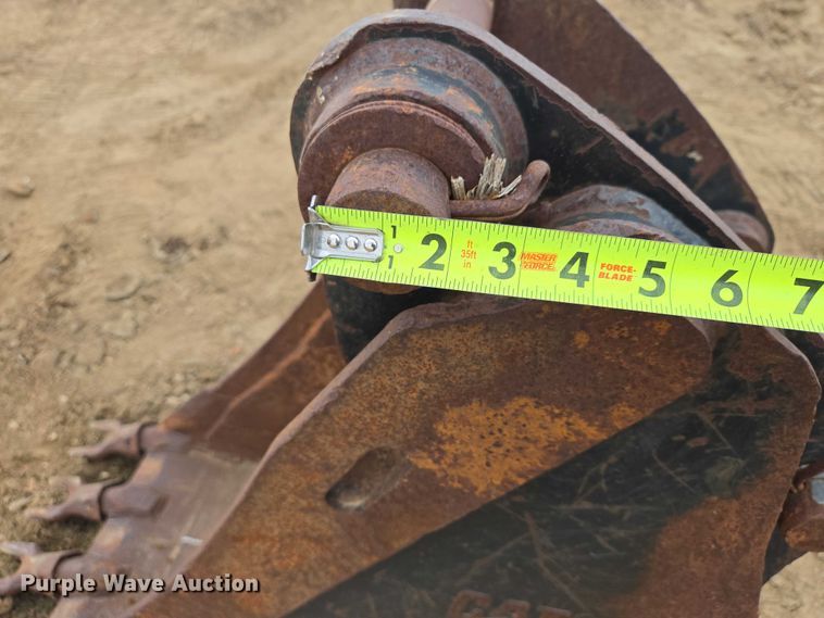image for item EV5789 Caterpillar excavator bucket