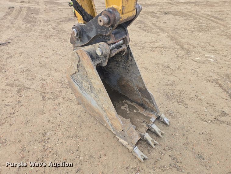 image for item EV5791 2020 Caterpillar 310 excavator