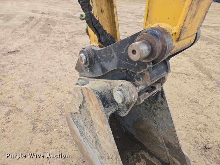 image for item EV5791 2020 Caterpillar 310 excavator