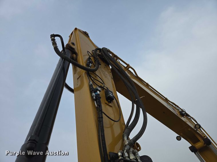 image for item EV5791 2020 Caterpillar 310 excavator