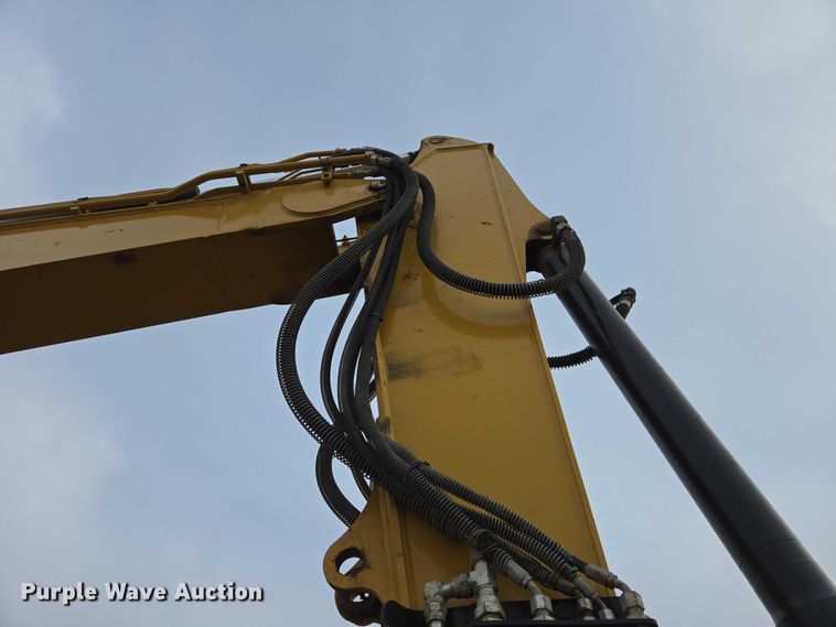 image for item EV5791 2020 Caterpillar 310 excavator