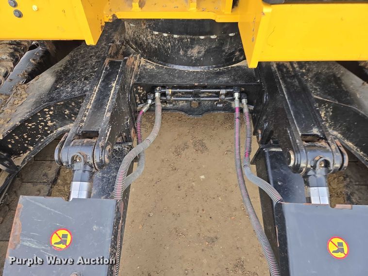 image for item EV5791 2020 Caterpillar 310 excavator