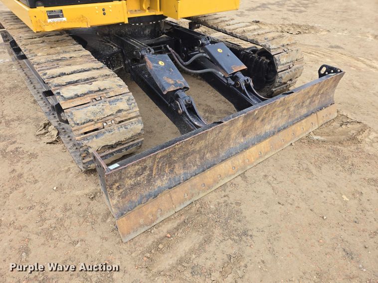 image for item EV5791 2020 Caterpillar 310 excavator