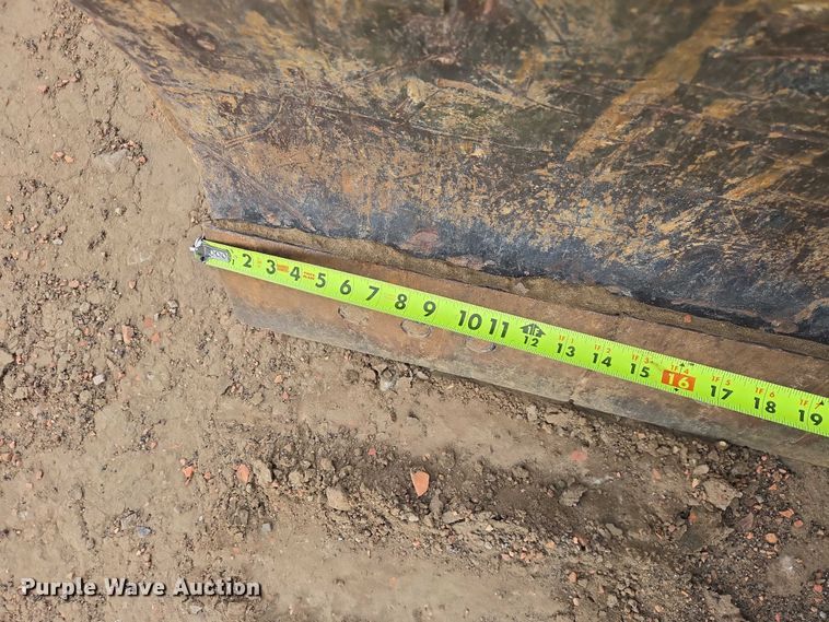 image for item EV5791 2020 Caterpillar 310 excavator