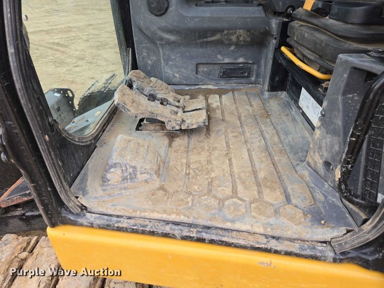 image for item EV5791 2020 Caterpillar 310 excavator