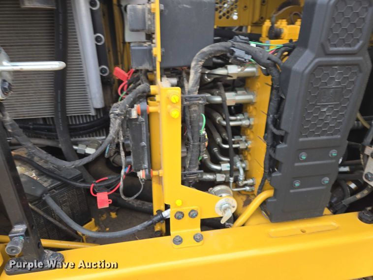 image for item EV5791 2020 Caterpillar 310 excavator