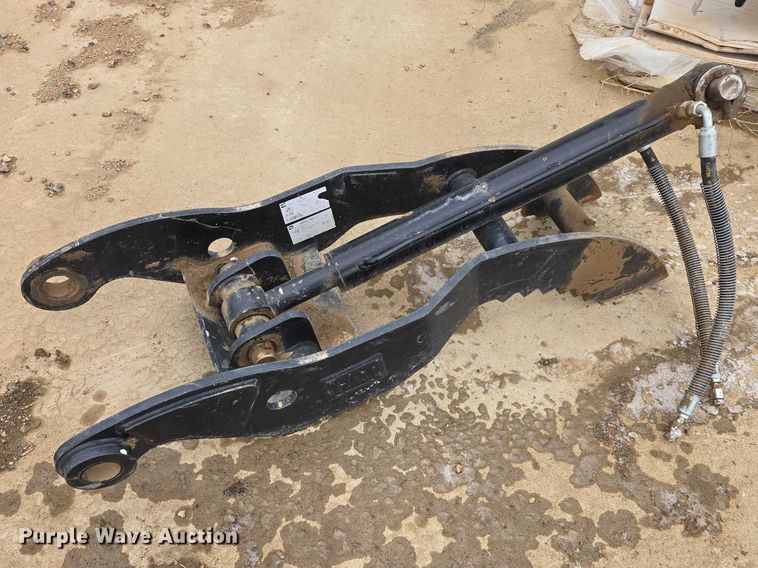 image for item EV5791 2020 Caterpillar 310 excavator