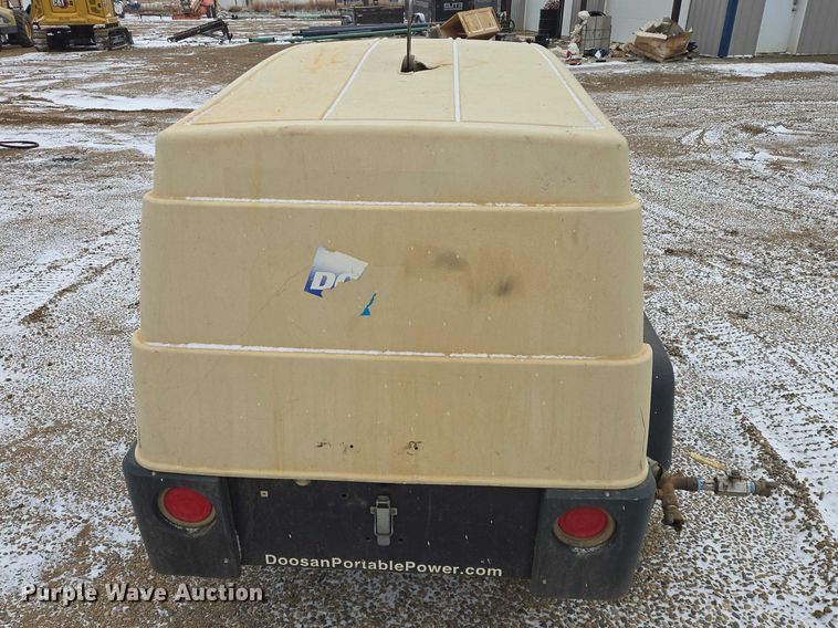 image for item EV5792 2016 Doosan C185 air compressor