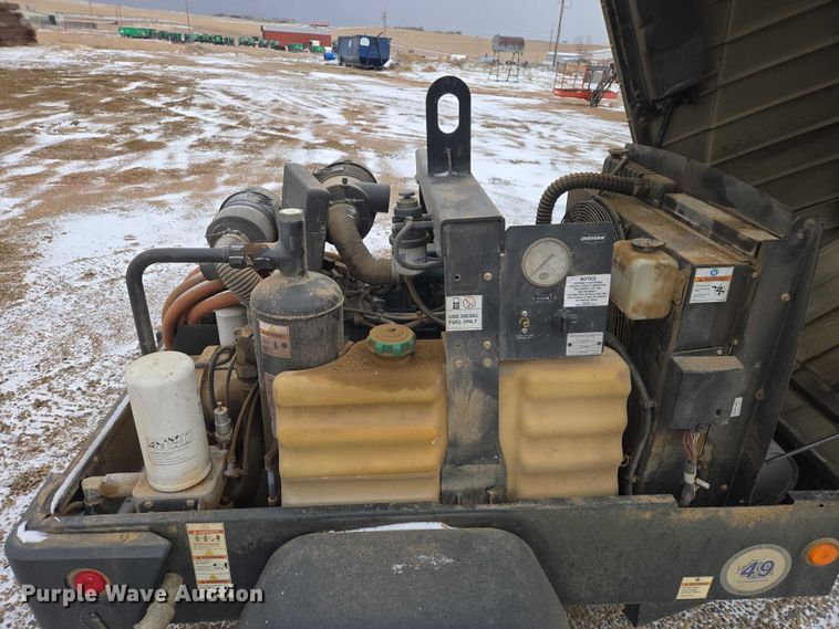 image for item EV5792 2016 Doosan C185 air compressor