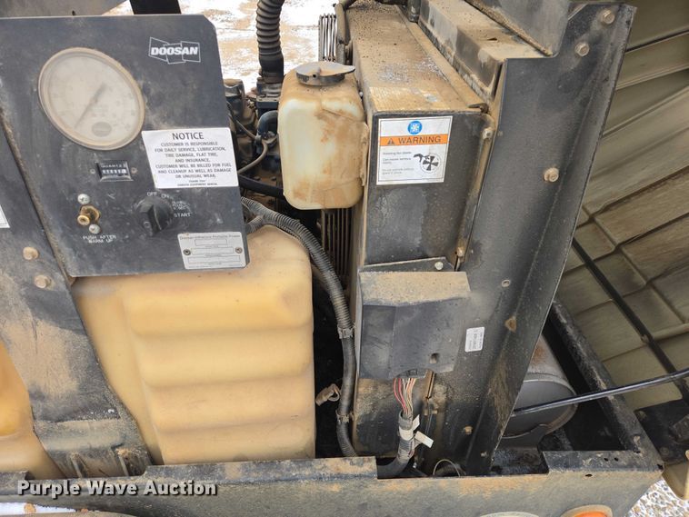 image for item EV5792 2016 Doosan C185 air compressor